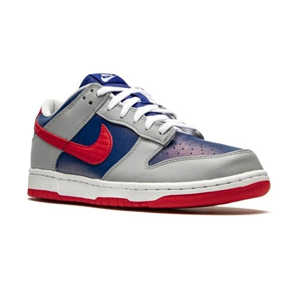 Nike Dunk Low Sneakers in Samba - Picture 2 of 9